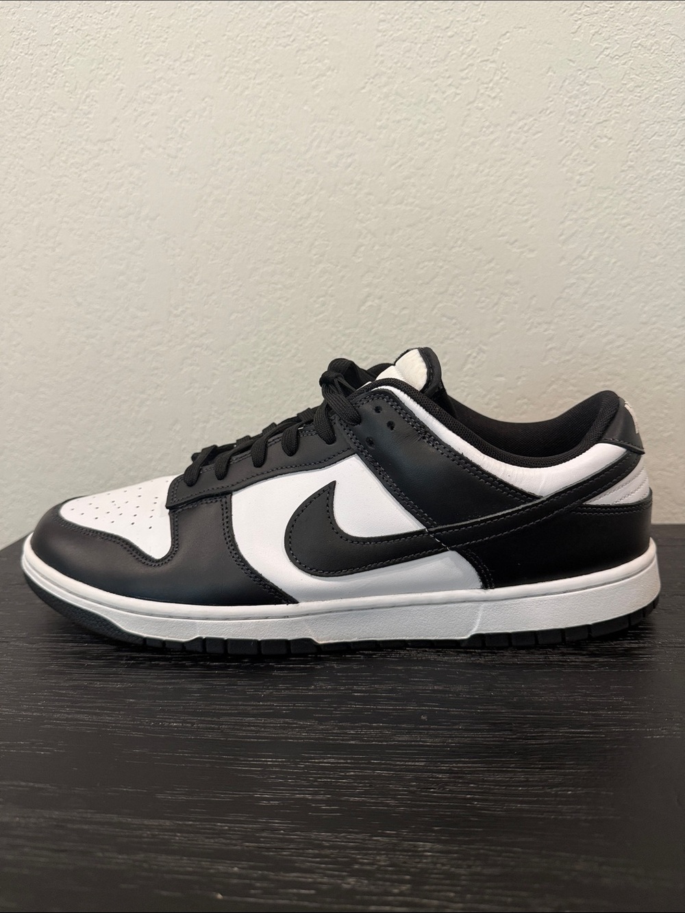 Men's Size 15 Nike Black & White Panda Low-Top Sneaker Shoes Retro Oreo tennis